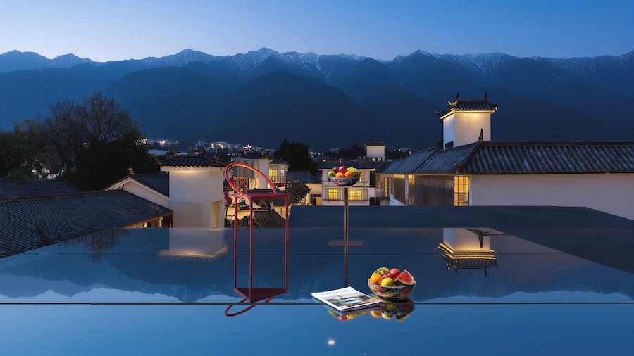 SIXI GOLDEN SUNRISE SOUND SLEEP HOTEL