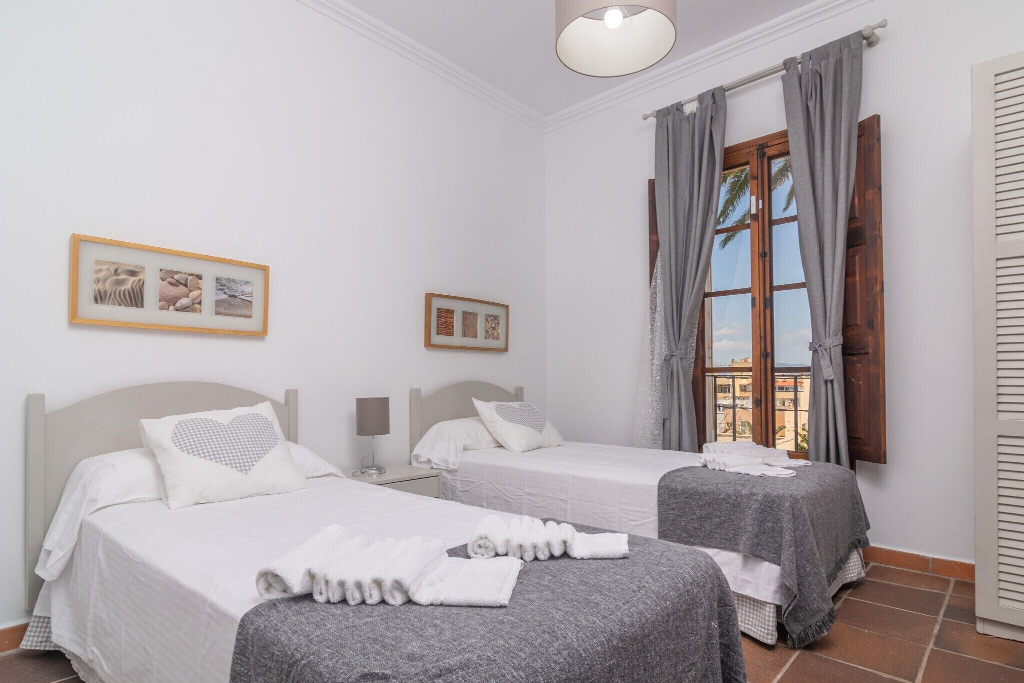 4 bedrooms