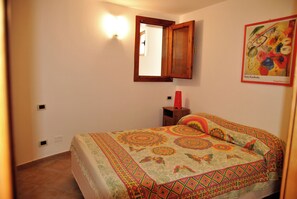 1 bedroom, iron/ironing board, internet, bed sheets - Casa Elly between sea and nature (Provincia di Latina)