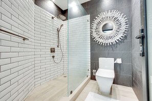 Douche, séchoir à cheveux