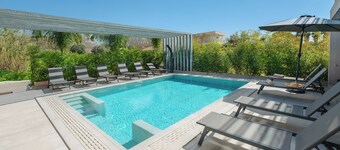 Grand Kourouta Pool Apartments