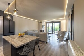 Familie appartement, meerdere slaapkamers (Kourouta Luxury Suites with Pool nr1) | Interieur