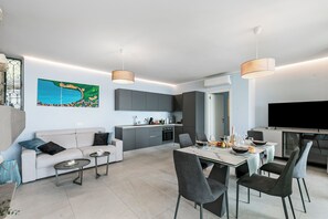 Family House, Multiple Bedrooms, 2 Bathrooms, Lakeside (Boutique apartment Giove with Pool) | Private kitchen