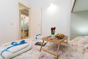Family Apartment, Multiple Bedrooms (Rotondo Dream Suite 3) | 2 bedrooms, iron/ironing board, free WiFi, bed sheets - Rotondo Dream Suite (Olbia)