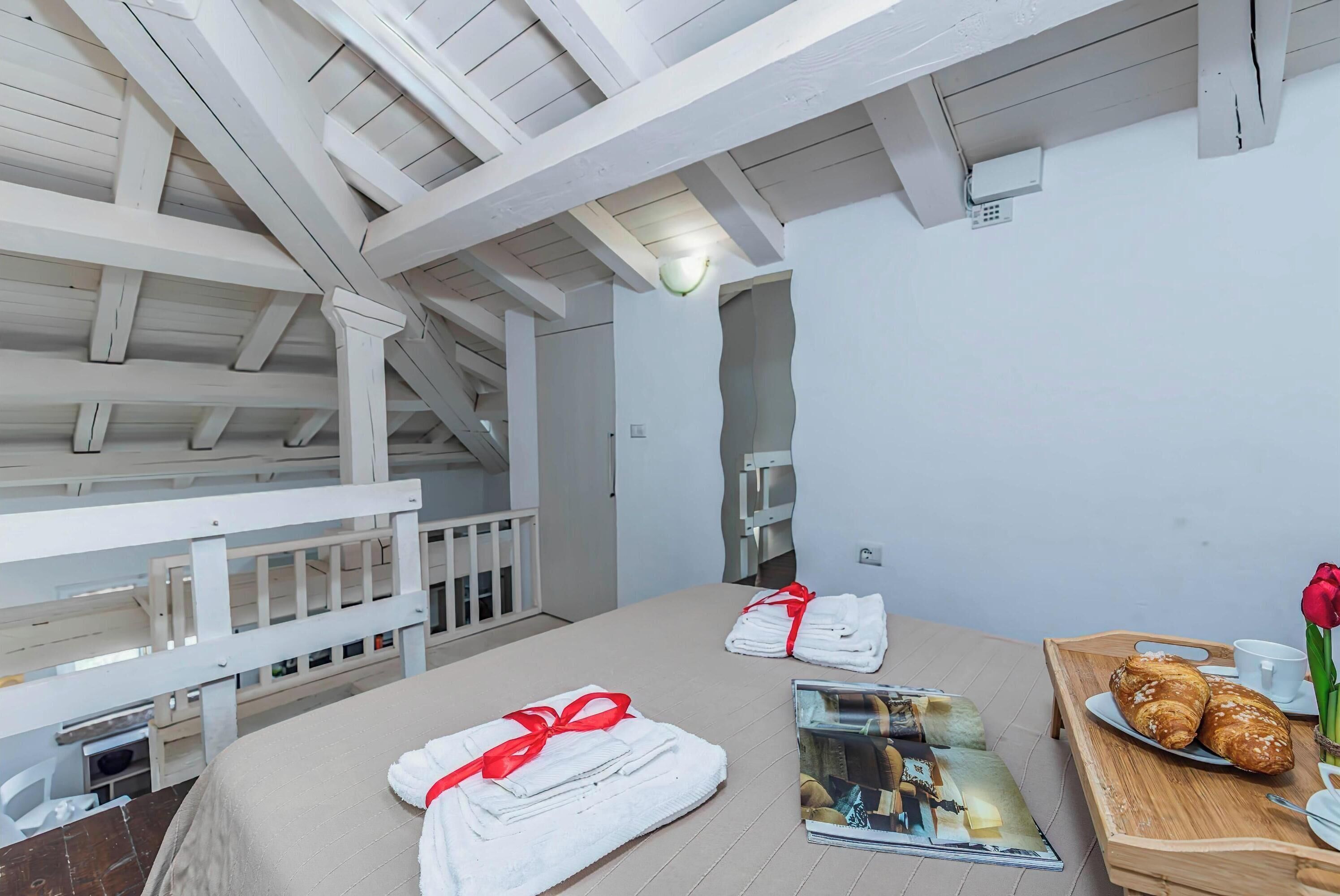 Family Apartment, Multiple Bedrooms (Rotondo Dream Suite 1) | 2 bedrooms, iron/ironing board, free WiFi, bed sheets