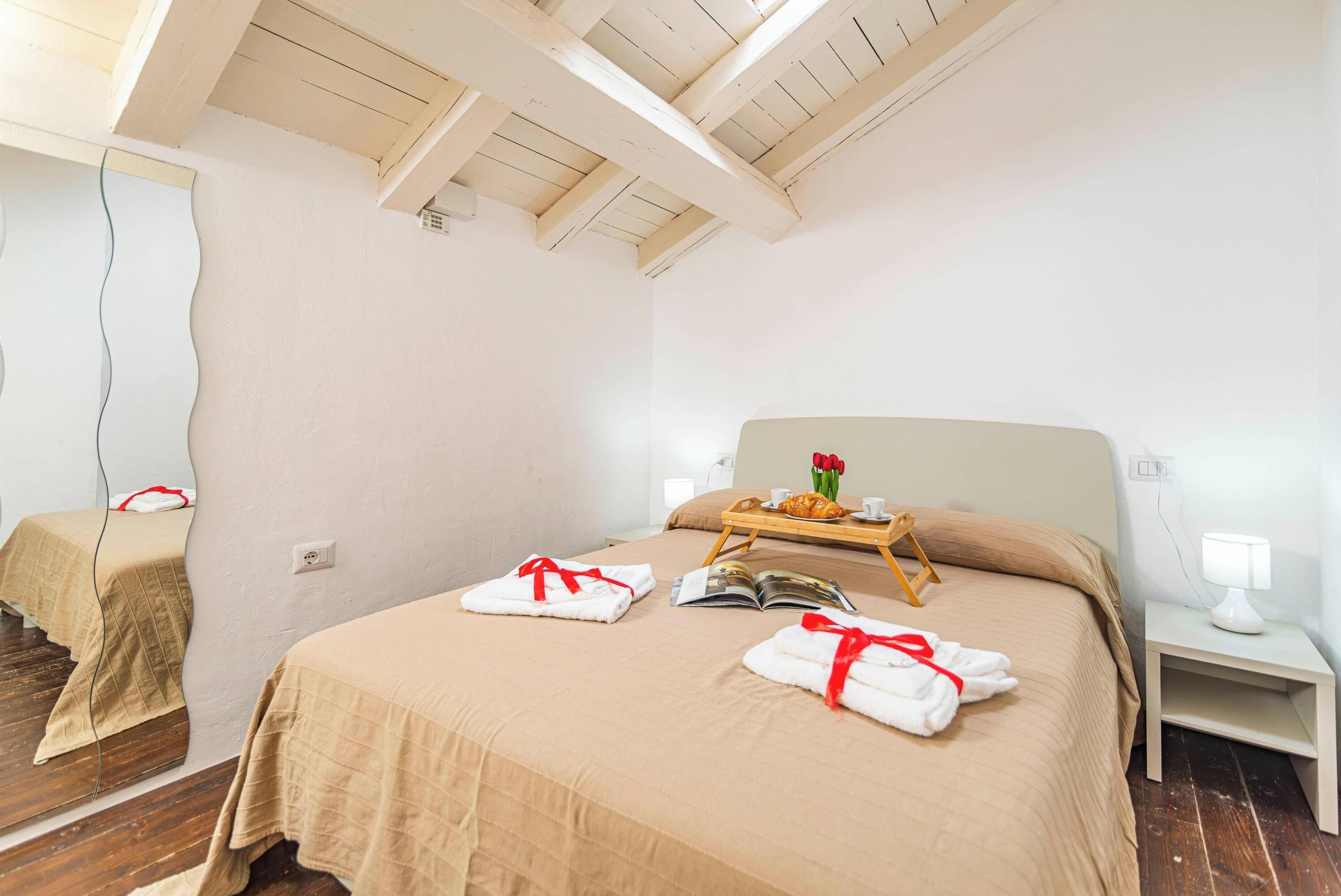 Family Apartment, Multiple Bedrooms (Rotondo Dream Suite 1) | 2 bedrooms, iron/ironing board, free WiFi, bed sheets