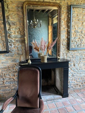 Interior - For groups 🌟 Discover the L'authentique at la Robinière! 🌟 (Saint-Cyr-en-Pail)