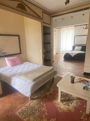 8 bedrooms - For group 🌟 (Saint-Cyr-en-Pail)