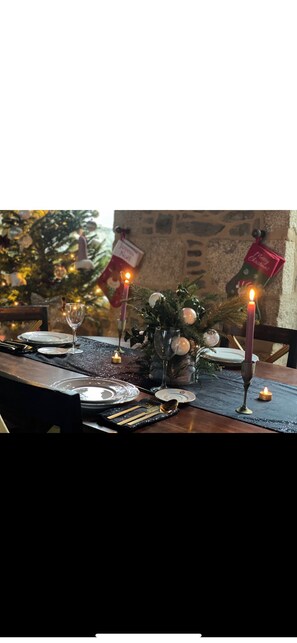 Dining - For groups 🌟 Discover the L'authentique at la Robinière! 🌟 (Saint-Cyr-en-Pail)