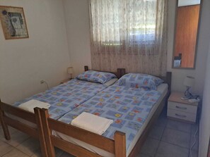 1 camera, Wi-Fi, lenzuola