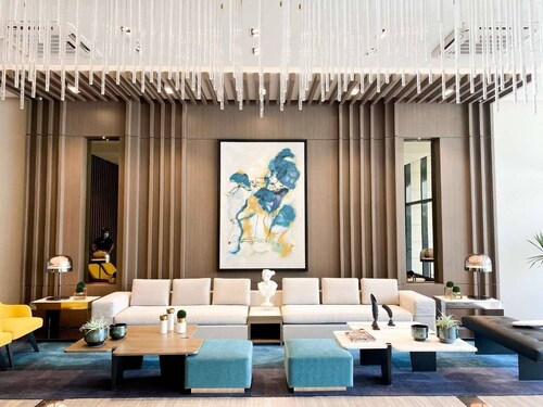 Uptown Parksuites Tower Two