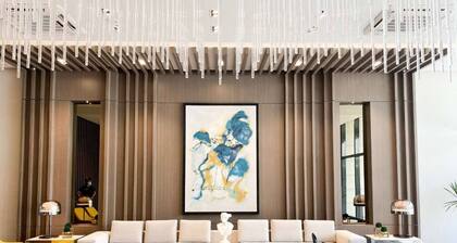 Uptown Parksuites Tower Two