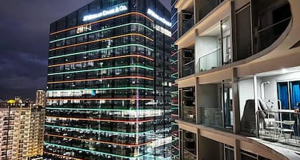 Uptown Parksuites Tower Two
