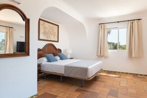 4 bedrooms - Mulholland Villa - Villa With Private Pool (Son Bauló (ca'n Picafort), Illes Balears)