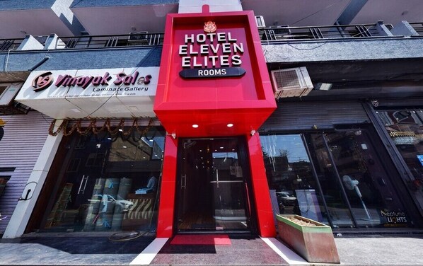 Fachada de la propiedad