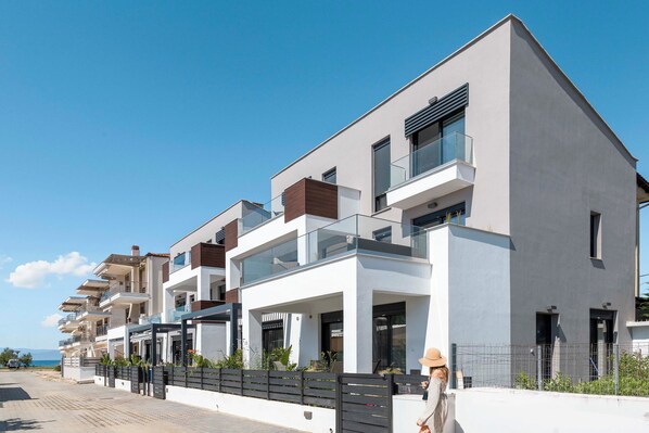 Exterior - Kleoniki- Two Bedroom Triplex With Garden (Kavala)