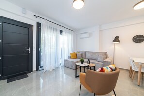 TV - Kleoniki- Two Bedroom Triplex With Garden (Kavala)