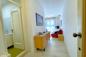 Smart TV - Apartment in Porto Santa Margherita (Porto Santa Margherita (VE))