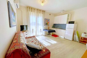 Smart TV - Apartment in Porto Santa Margherita (Porto Santa Margherita (VE))