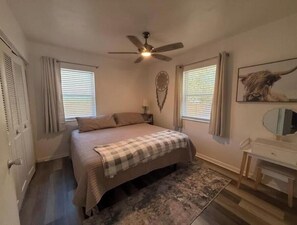 2 bedrooms, WiFi, bed sheets - Citrus House ~ (Citrus Springs)