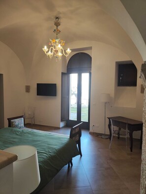 1 makuuhuone, silitysrauta/-lauta, Wi-Fi, vuodevaatteet