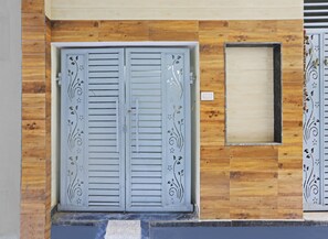 Front of property - Swastik residency by Twamev (New Delhi)