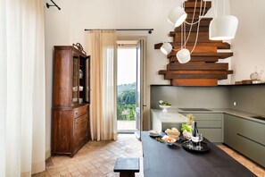 Interior - Villa in Nunziata with 6 bedrooms sleeps 14 (Nunziata)