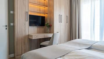 2 bedrooms, in-room safe, iron/ironing board, travel crib