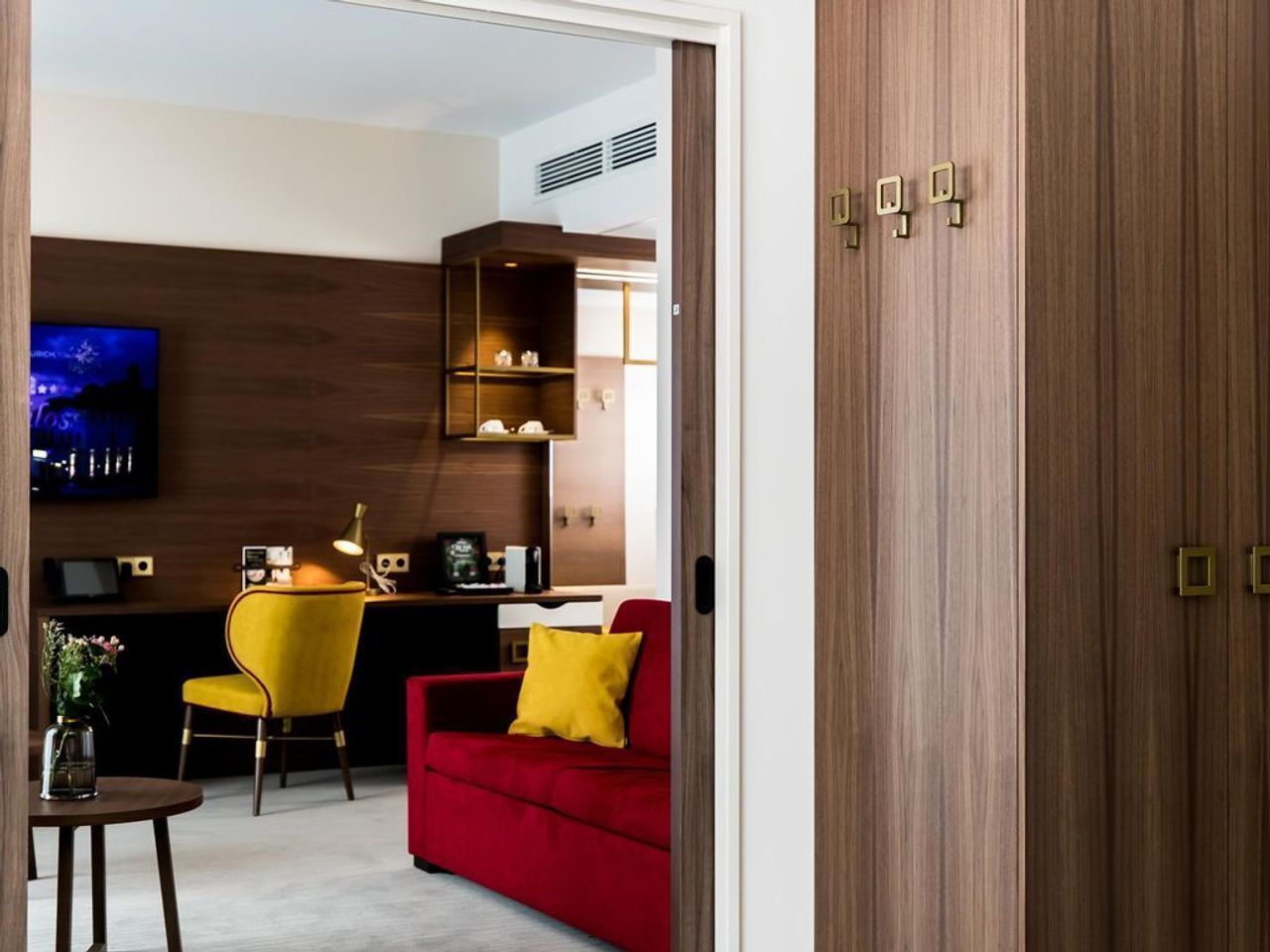 Suite Deluxe, Shower And Bath, Wc - Hotel Am Schloss - Aurich