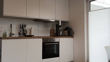 Réfrigérateur, four, plaque de cuisson, lave-vaisselle