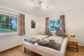 4 soverom, strykejern/-brett, wi-fi (inkludert) og sengetøy