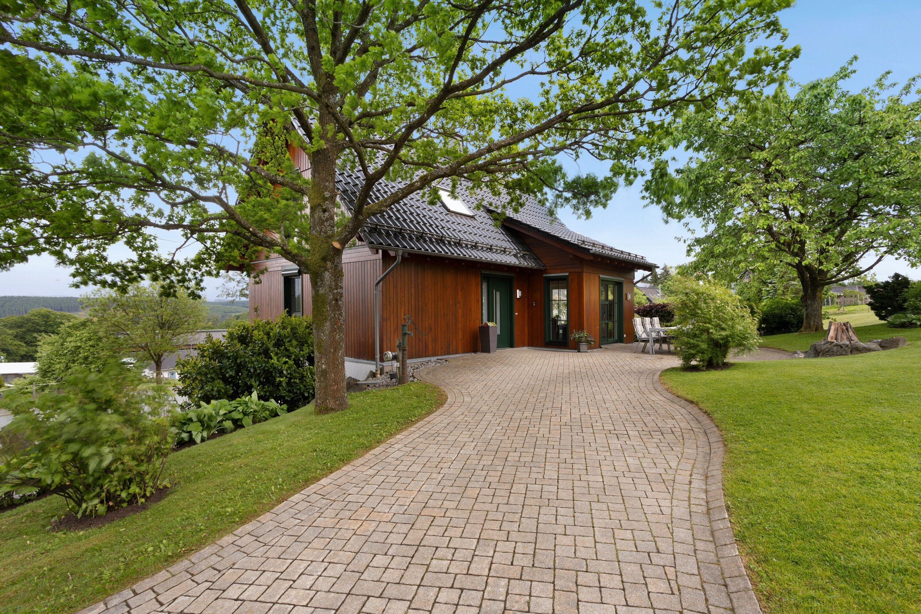 المنشأة من الخارج