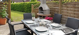 Holiday Home 'Deichzeit' with Private Terrace and Shared Garden