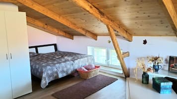 2 Schlafzimmer, BĂŒgeleisen/BĂŒgelbrett, kostenloses WLAN, BettwĂ€sche