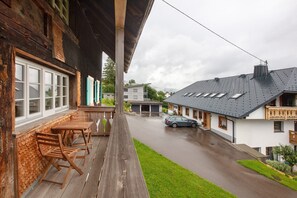Ulkoruokailutilat