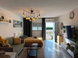 Televisión LED 65 pulgadas con canales de televisión digitales