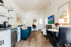 Smart TV, books, offices