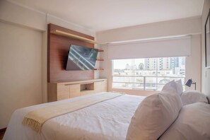 3 bedrooms, iron/ironing board, WiFi, bed sheets - Beautiful 3BR with Fantastic Deco in Miraflores (Lima)