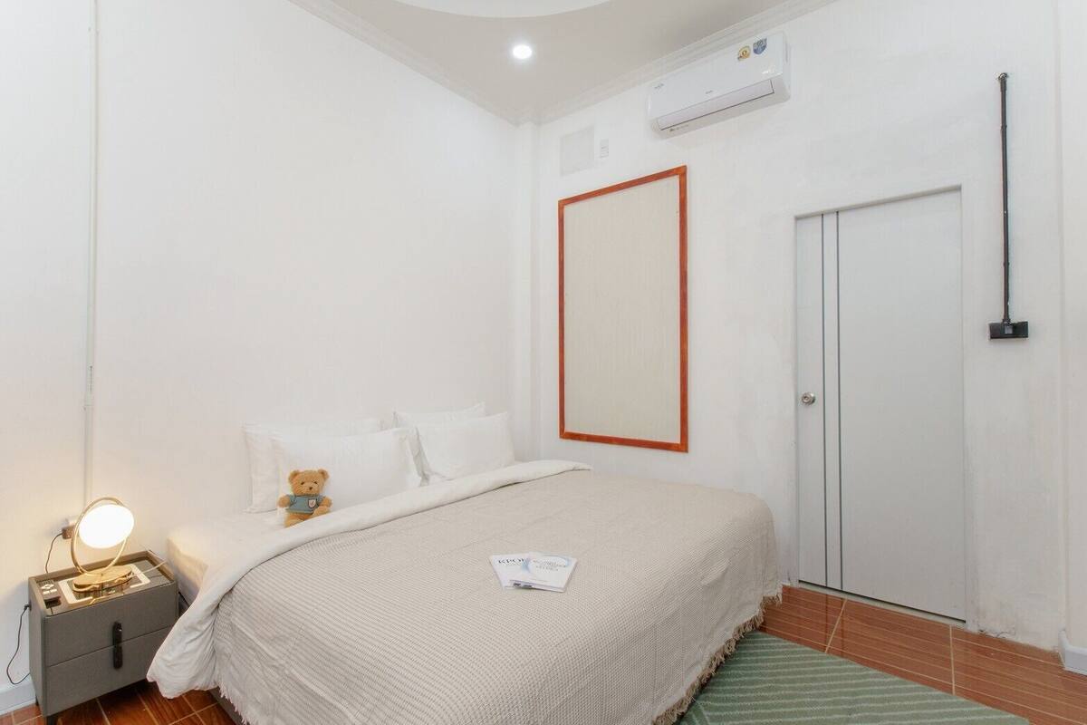 Blackout curtains, iron/ironing board, free WiFi, individually decorated
