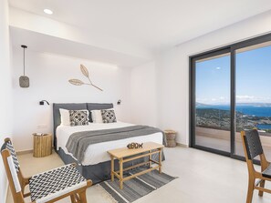 5 bedrooms, iron/ironing board, free WiFi, bed sheets