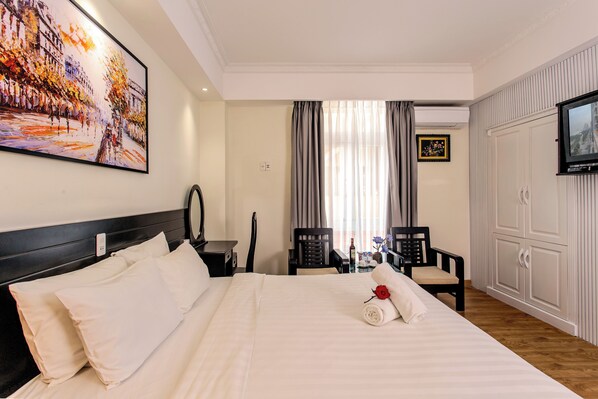 Superior Double Room, Courtyard View | In-room safe, desk, laptop workspace, blackout drapes - Seavitel Beach Hotel Da Nang (Da Nang)