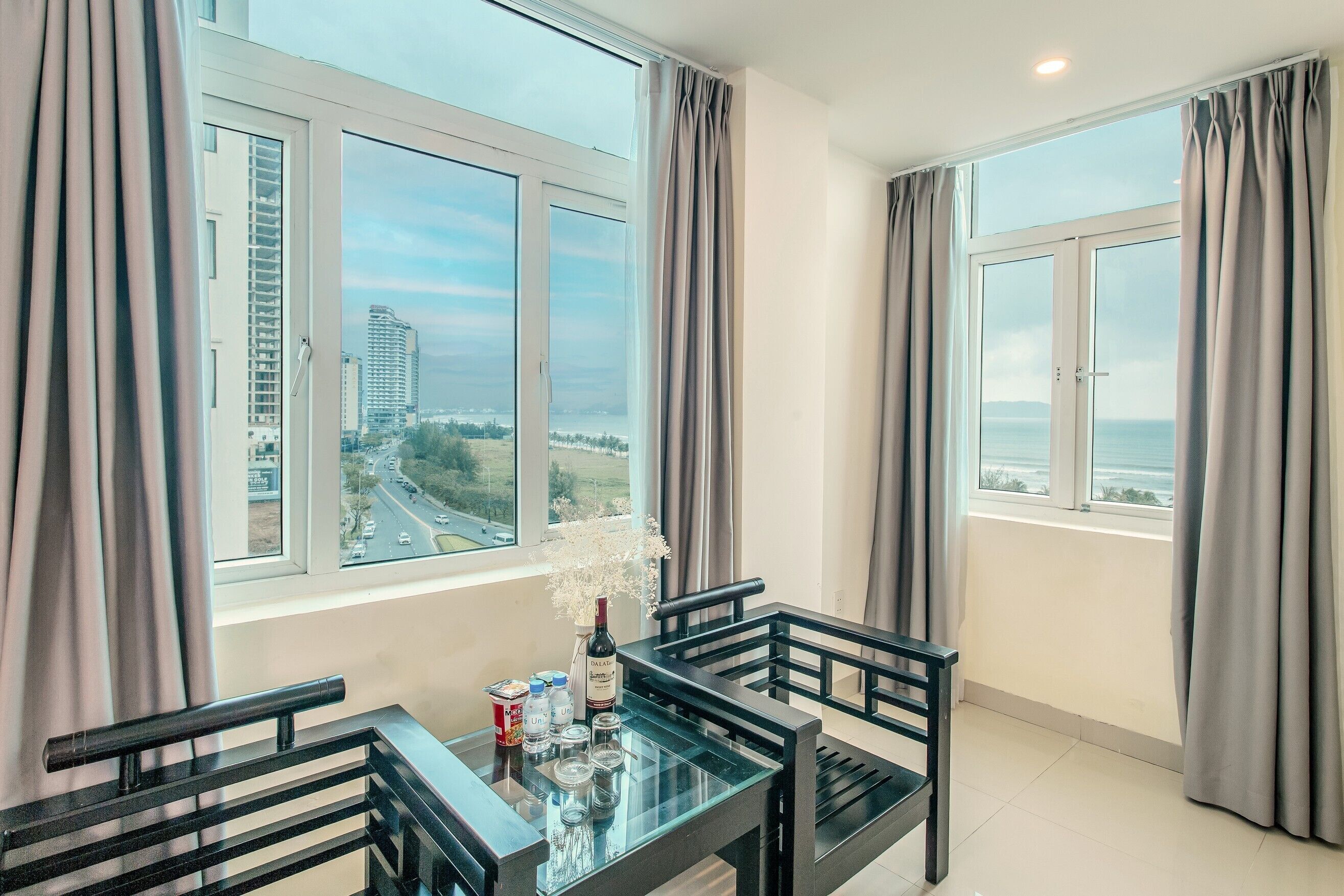 Premier Double Room, Sea View | In-room safe, desk, laptop workspace, blackout curtains