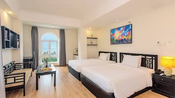 In-room safe, desk, laptop workspace, blackout curtains