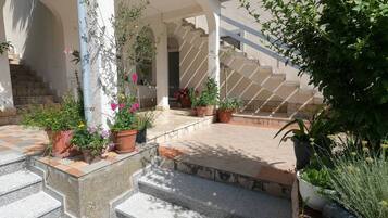 Studio, 1 Bedroom | Terrace/patio