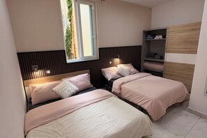 Iron/ironing board, WiFi, bed sheets - Paceville Best Stay for Groups! (St. julian's)