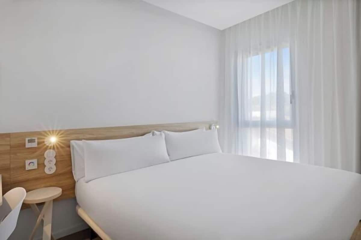 Coffres-forts dans les chambres, bureau