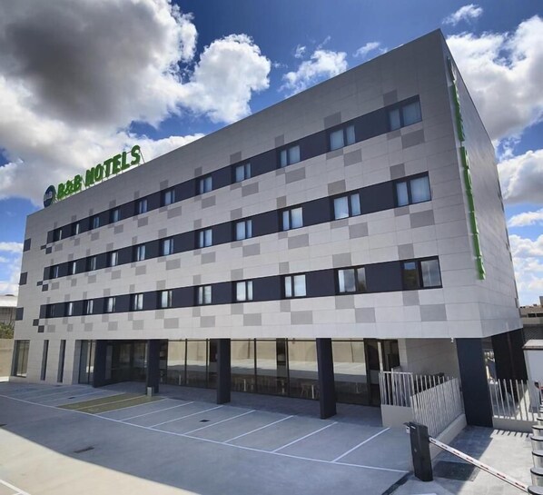 Front of property - B&B HOTEL Sevilla Bormujos (Bormujos)