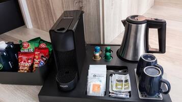 Habitación doble superior | Caja fuerte, escritorio, espacio para trabajar con un portátil