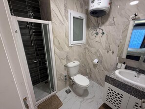 Apartamento, 2 habitaciones, accesible para personas con discapacidad, terraza | Baño