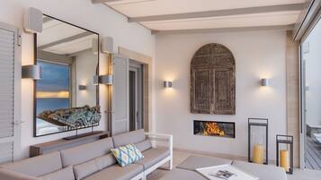 Televisie, een open haard en tafelvoetbal